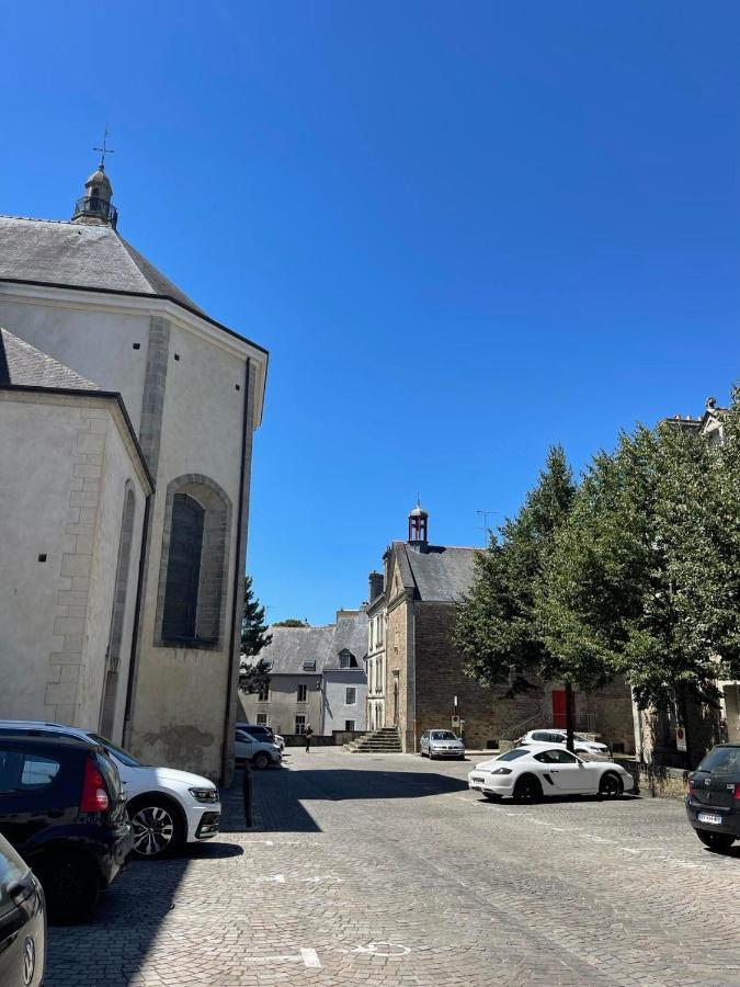 Le Patio, Coeur De Ville Avec Garage Et Jardin Vannes Eksteriør billede