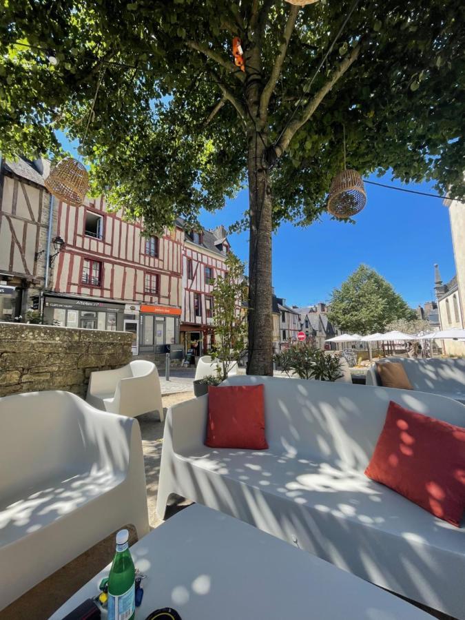 Le Patio, Coeur De Ville Avec Garage Et Jardin Vannes Eksteriør billede
